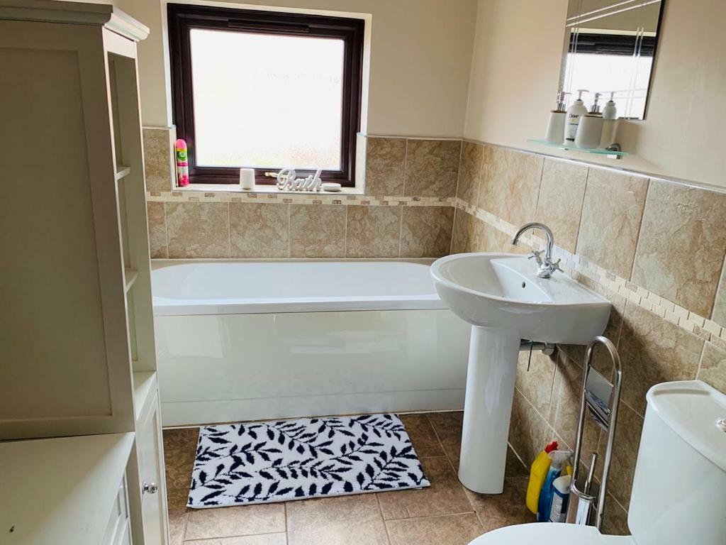 Housefield Stay Bucknall  ภายนอก รูปภาพ